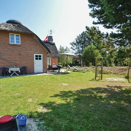 Fantastiskt Hem Med 4 Sovrum I Rømø *