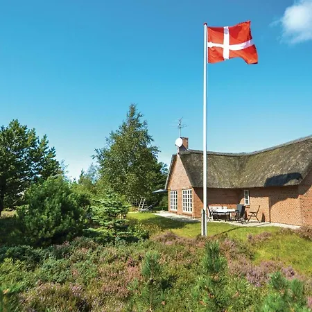 Fantastiskt Hem Med 4 Sovrum I Rømø Semesterbostad